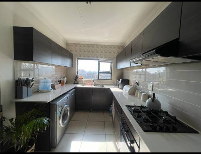 3 BEDROOM APARTMENT FOR SALE IN PETERVALE